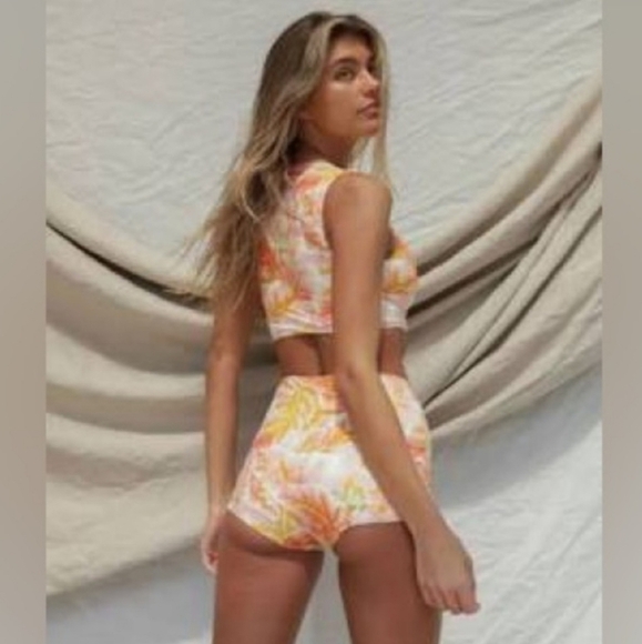 Stone Fox Bikini In Hot Tropix Sz XS NWT - Picture 5 of 11